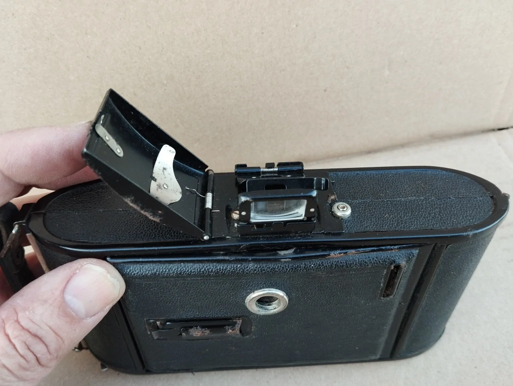 Starý fotoaparát Voigtländer Bessa