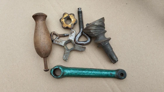 Staré mlýnky na díly, opravu