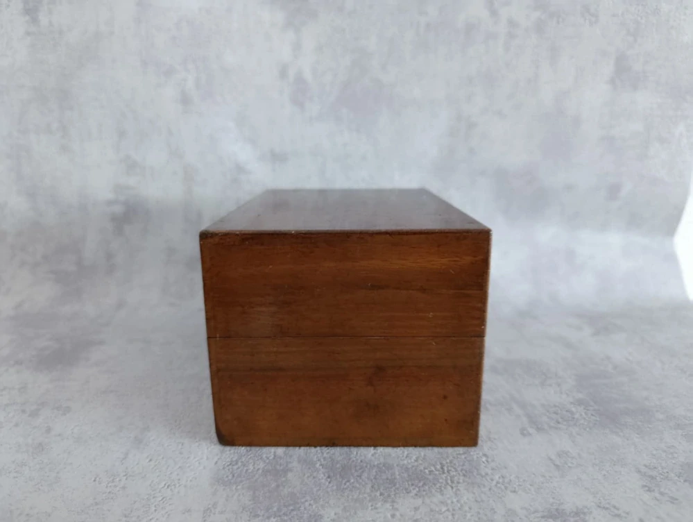 Starožitný indukční přístroj elektroléčba,  cca 1915