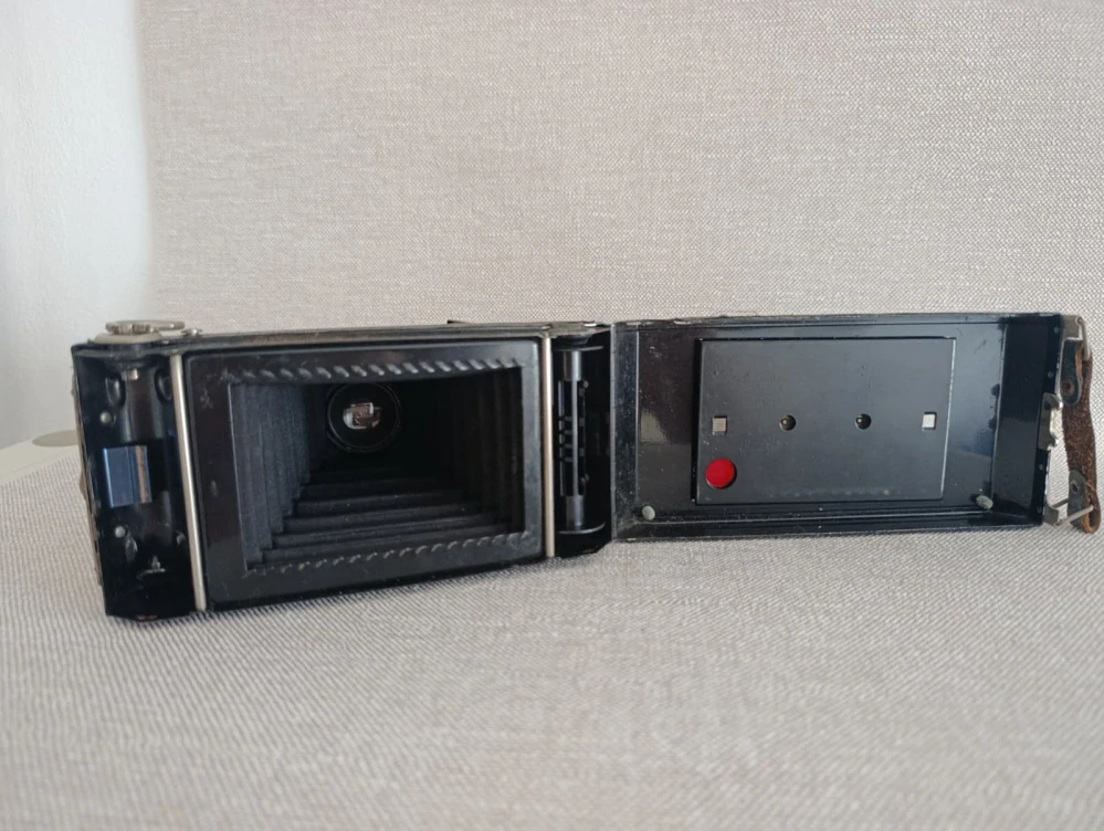 Zeiss Ikon 520/2 – Novar-Anastigmat 10,5 cm – starý měchový fotoaparát č.58