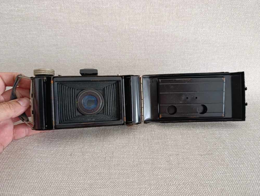 Starý měchový fotoaparát Beier Beirax II – Bonotar 4,5/10,5 BINOR č.63