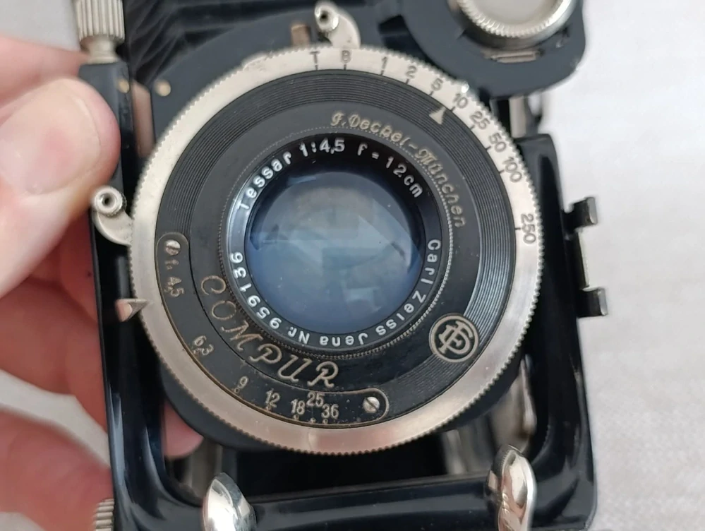 Starožitný fotoaparát Certo Certotrop – Zeiss Tessar 4,5/12 Compur + kož.pouzdro č.68