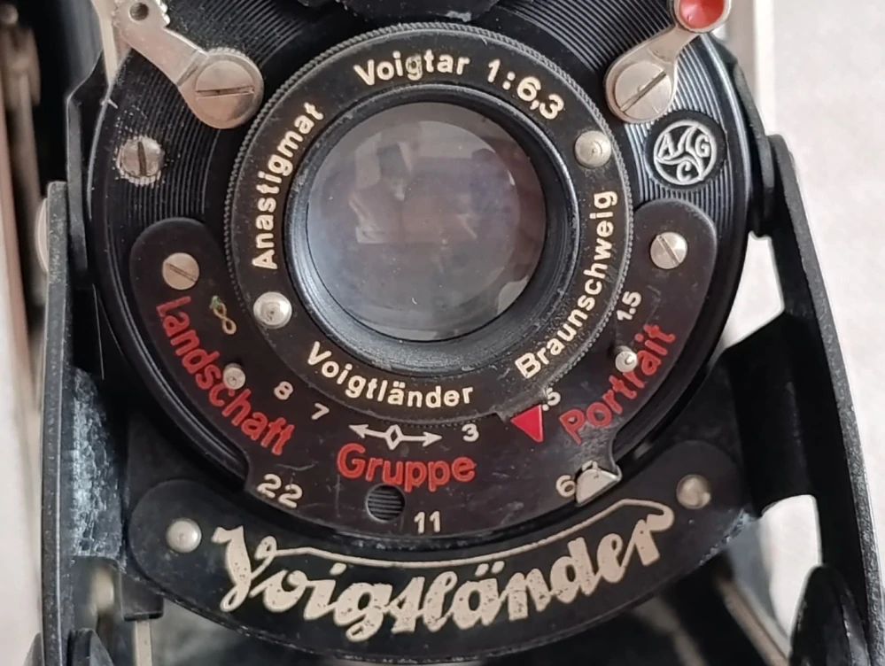 Starý měchový fotoaparát Voigtländer zřejmě Bessa Voigtar 6,3/10,5 + pouzdro   č.72