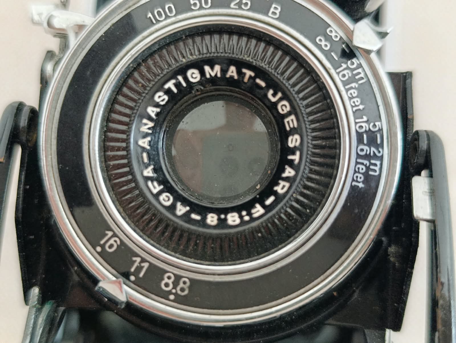 Starý měchový fotoaparát Agfa Billy-Record – Anastigmat Jgestar 8,8 – zachovalý č.101