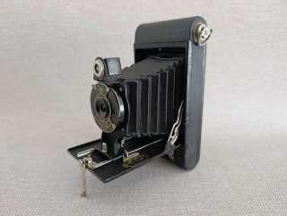 Historický Kodak No. 2 Folding Cartridge Hawkeye Model C