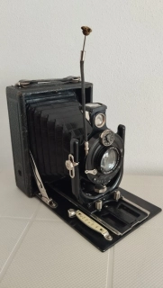 Starý VELKÝ a krásný fotoaparát Voigtlander VAG Skopar Anastigmat