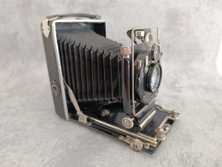 Starý měchový fotoaparát měchový fotoaparát Ihagee Pronto D.R.G.M