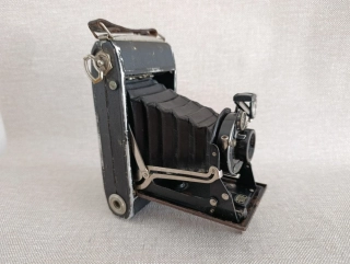 Historický měchový fotoaparát Zeiss Ikon Ikonta – Novar-Anastigmat 4,5/10,5 cm č.73