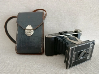 Starý měchový fotoaparát Agfa Billy-Clack Bilinar F:11 + pouzdro č.76
